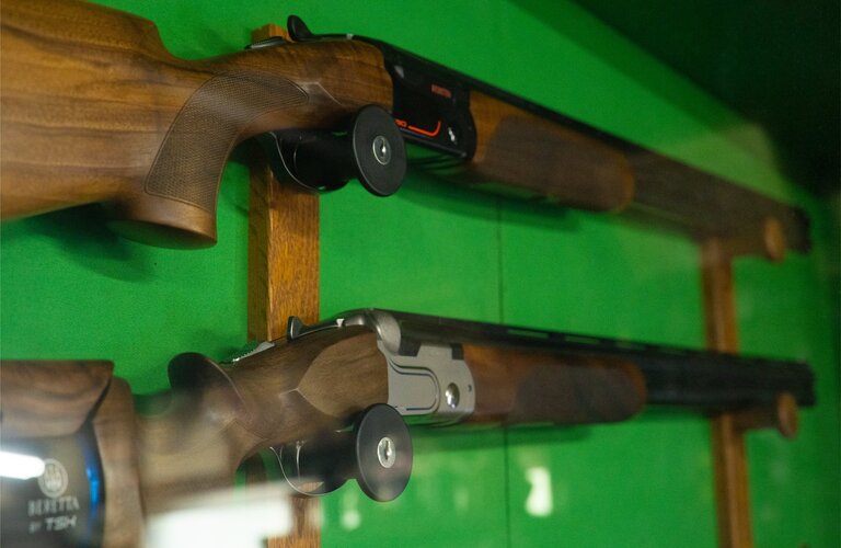 見学希望者を募集中 | 東京の銃砲なら有限会社吉田銃器