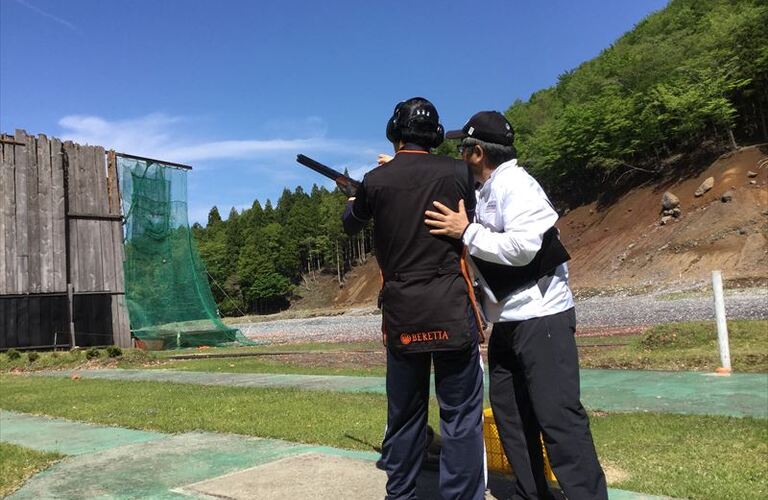 新たな習い事をお探しの方へ｜吉田銃器のクレー射撃スクール